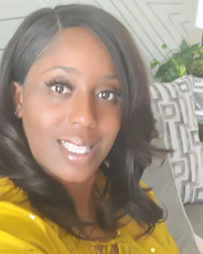 https://alumni-preview.pcom.edu/wp-content/uploads/2026/03/danakelly-hampton400.webp